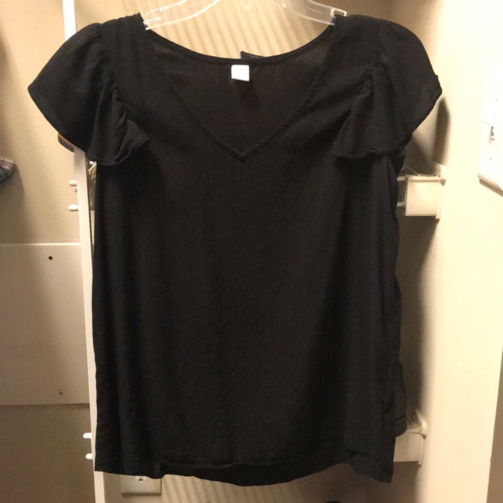Ruffle sleeve top